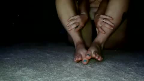 Snapshot of barefootbbyy chatting on 06-26-26, 01:21 Candi online show from 06-26-26, 01:21