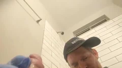 Snapshot of barniemay1 chatting on 11-04-25, 11:20 barniemay1 online show from 11-04-25, 11:20