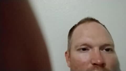 Snapshot of barniemay1 chatting on 11-25-25, 02:33 barniemay1 online show from 11-25-25, 02:33