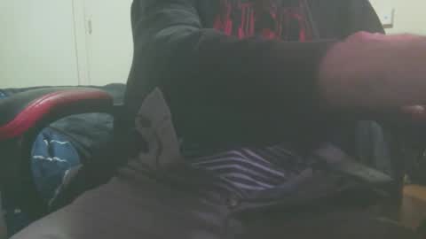 Snapshot of baronminuit69 chatting on 11-10-25, 11:53 baronminuit69 online show from 11-10-25, 11:53