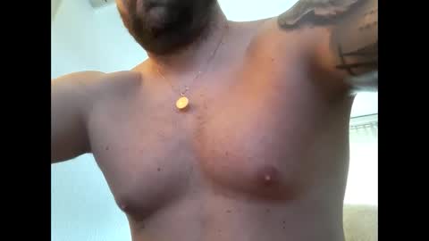 Snapshot of barrias23 chatting on 09-30-25, 02:33 barrias23 online show from 09-30-25, 02:33