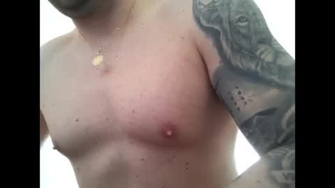 Snapshot of barrias23 chatting on 03-08-26, 01:59 barrias23 online show from 03-08-26, 01:59