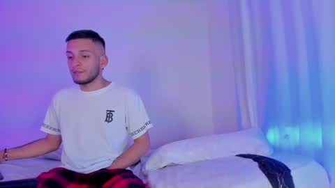 Bruce  online show from 09-26-25, 07:12