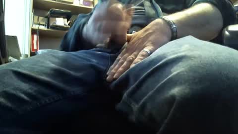 bartender3127 online show from 03-12-25, 06:11