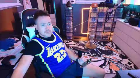 Snapshot of basketballjerseygang chatting on 03-07-26, 05:15 Jordan online show from 03-07-26, 05:15