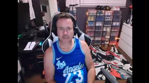 Snapshot of basketballjerseygang chatting on 07-17-26, 06:20 Jordan online show from 07-17-26, 06:20