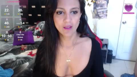 Besma online show from 11-25-25, 01:22