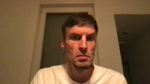 Snapshot of basst23 chatting on 11-28-25, 11:18 basst23 online show from 11-28-25, 11:18