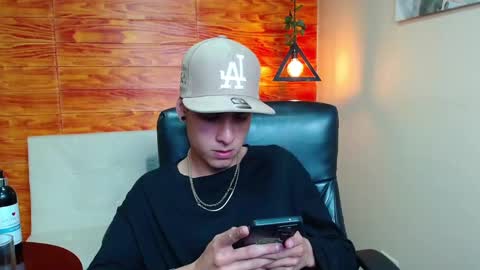 Snapshot of bastiaan_28 chatting on 12-31-24, 10:58 Bastian online show from 12-31-24, 10:58