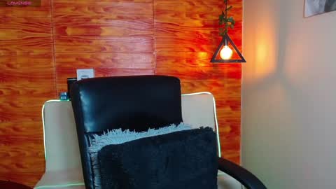 Snapshot of bastiaan_28 chatting on 01-25-25, 04:56 Bastian online show from 01-25-25, 04:56