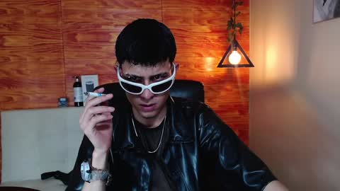 Snapshot of bastiaan_28 chatting on 02-08-25, 03:30 Bastian online show from 02-08-25, 03:30