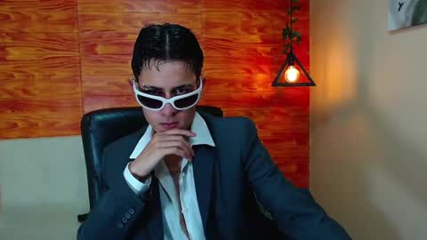 Snapshot of bastiaan_28 chatting on 03-06-25, 03:02 Bastian online show from 03-06-25, 03:02