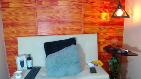 Snapshot of bastiaan_28 chatting on 03-07-25, 06:46 Bastian online show from 03-07-25, 06:46