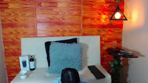 Snapshot of bastiaan_28 chatting on 03-09-25, 08:40 Bastian online show from 03-09-25, 08:40