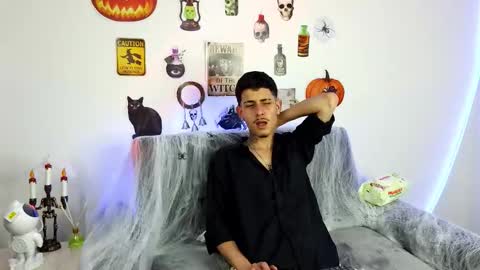 Snapshot of bastiaan_28 chatting on 10-16-25, 04:46 Bastian online show from 10-16-25, 04:46