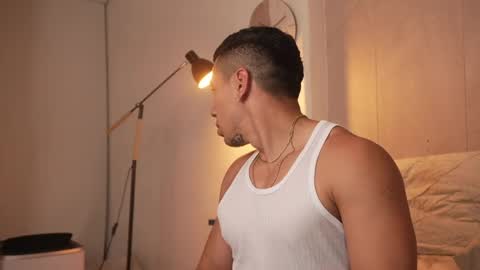 Bastian Independent Model online show from 05-15-26, 06:31