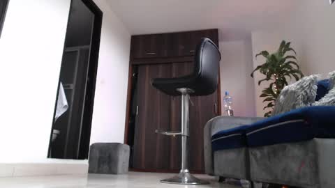 Bastian Independent Model online show from 05-27-26, 04:15