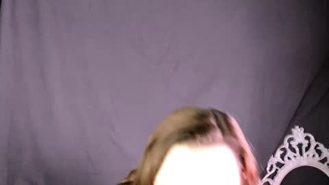 Snapshot of bat_laughing_bat chatting on 01-10-26, 12:56 Ask me online show from 01-10-26, 12:56