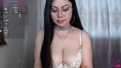 Snapshot of batari_giya chatting on 03-02-25, 05:12 Lara online show from 03-02-25, 05:12