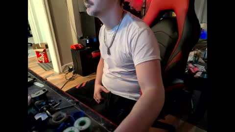 Snapshot of baterboy8687 chatting on 02-16-25, 03:16 baterboy8687 online show from 02-16-25, 03:16