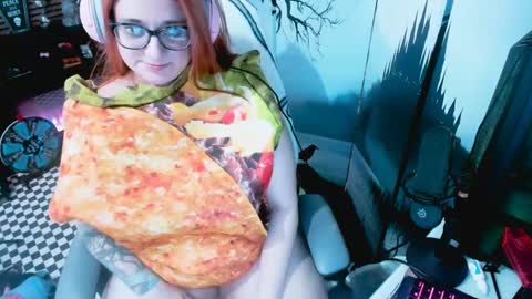 Audrey online show from 10-08-25, 05:16