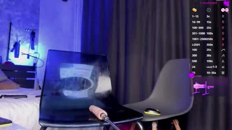 Snapshot of batty_queen chatting on 03-06-26, 01:46 batty_queen online show from 03-06-26, 01:46