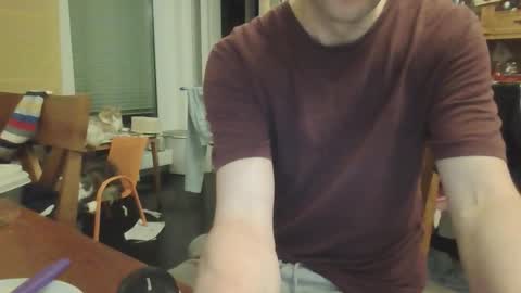 Snapshot of bayern_xl chatting on 11-25-25, 07:36 bayern_xl online show from 11-25-25, 07:36