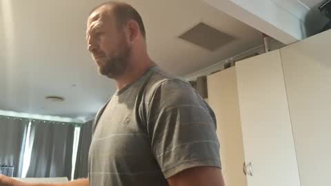 Snapshot of bazooka76 chatting on 02-25-25, 11:11 bazooka76 online show from 02-25-25, 11:11