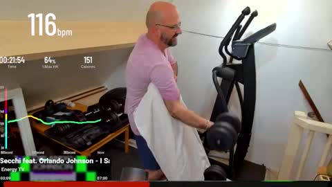 Snapshot of bazzz_8 chatting on 10-25-25, 05:40 bazzz_8 online show from 10-25-25, 05:40