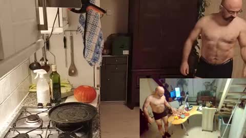 Snapshot of bazzz_8 chatting on 11-26-25, 06:09 bazzz_8 online show from 11-26-25, 06:09