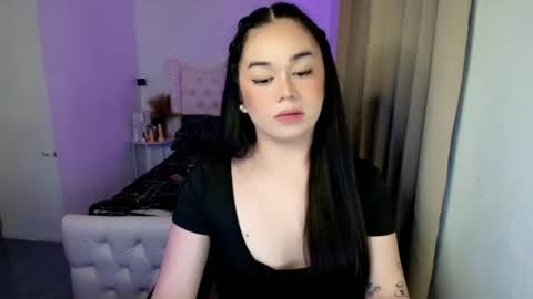 Snapshot of bb__angelxx chatting on 10-27-25, 08:35 Angel online show from 10-27-25, 08:35