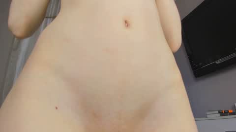 Snapshot of bb_lourels_ chatting on 12-31-24, 11:17 Lourel I will be here on and online show from 12-31-24, 11:17