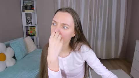 Snapshot of bb_lourels_ chatting on 01-07-26, 03:36 Lourel I will be here on and online show from 01-07-26, 03:36