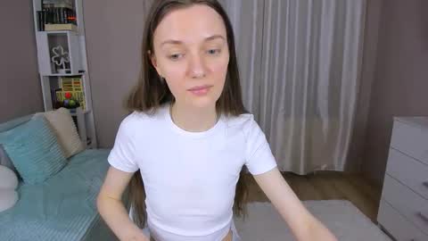 Snapshot of bb_lourels_ chatting on 01-10-26, 01:24 Lourel I will be here on and online show from 01-10-26, 01:24