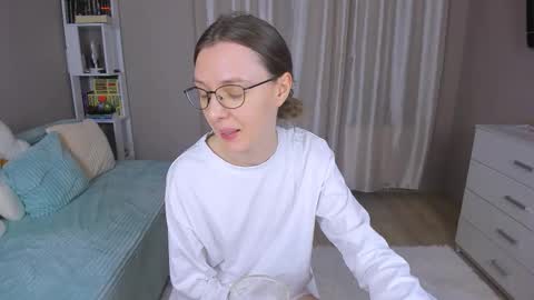 Snapshot of bb_lourels_ chatting on 02-14-26, 06:15 Lourel I will be here on and online show from 02-14-26, 06:15