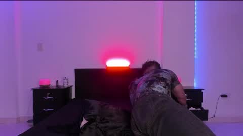 Snapshot of bbbeachboy chatting on 01-31-25, 09:16 Valentino online show from 01-31-25, 09:16