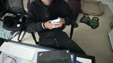 Racks online show from 02-21-25, 03:01