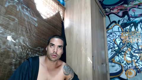 Snapshot of bbc_monster1 chatting on 12-17-25, 07:31 Justin online show from 12-17-25, 07:31