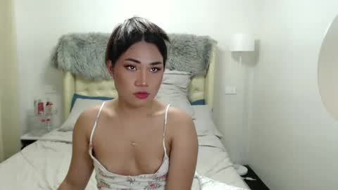 Snapshot of bbghur22 chatting on 12-28-24, 10:02 sweetsy online show from 12-28-24, 10:02