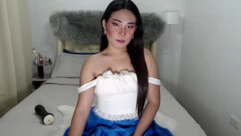 Snapshot of bbghur22 chatting on 10-01-25, 06:47 sweetsy online show from 10-01-25, 06:47