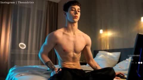 Snapshot of bbrandon_ chatting on 11-03-25, 08:43 Brandon online show from 11-03-25, 08:43