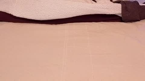 Love online show from 11-27-25, 09:50