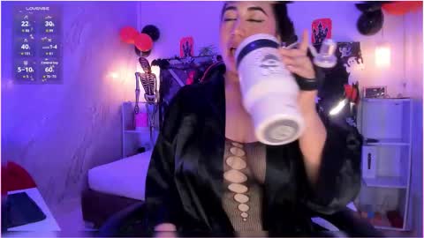 Snapshot of bbwcloe chatting on 10-29-25, 04:59 Cloe online show from 10-29-25, 04:59