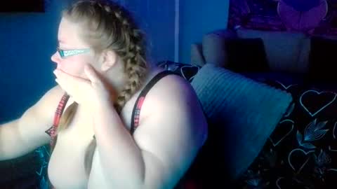 Snapshot of bbwgamergirl93 chatting on 10-08-25, 12:14 bbwgamergirl93 online show from 10-08-25, 12:14