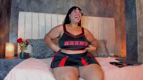Snapshot of bbwlatina01 chatting on 02-04-26, 12:11 Bbwlatina01 online show from 02-04-26, 12:11