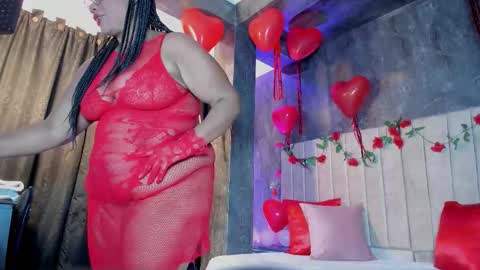 Snapshot of bbwlatina01 chatting on 02-13-26, 12:23 Bbwlatina01 online show from 02-13-26, 12:23