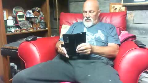 Snapshot of bbwlvr16 chatting on 05-19-26, 04:24 bbwlvr16 online show from 05-19-26, 04:24