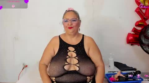 Snapshot of bbwsalome chatting on 05-05-26, 08:06 Salome online show from 05-05-26, 08:06