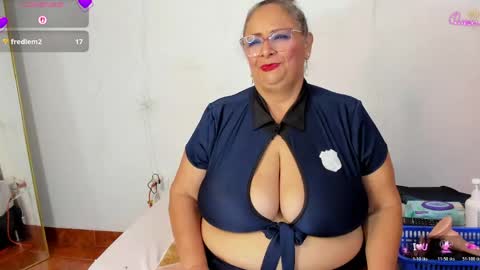 Snapshot of bbwsalome chatting on 05-08-26, 07:52 Salome online show from 05-08-26, 07:52