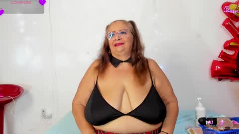 Snapshot of bbwsalome chatting on 05-29-26, 08:18 Salome online show from 05-29-26, 08:18